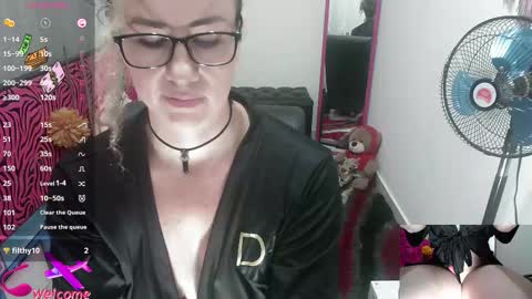 Valentina online show from 11.03.25