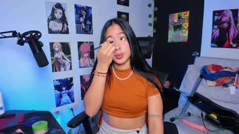 Snapshot of vickysth1 chatting on 09.08.25 VICTORIA 3 online show from 09.08.25