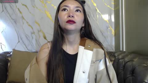 Snapshot of victoria017 chatting on 10.25.25 Victoria online show from 10.25.25