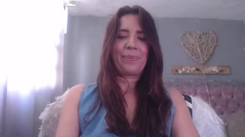 Snapshot of victoria25_meester chatting on 12.10.24 Hi guys Im victoria Be the one who can control me in PVT online show from 12.10.24
