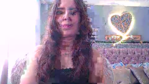 Snapshot of victoria25_meester chatting on 12.20.24 Hi guys Im victoria Be the one who can control me in PVT online show from 12.20.24