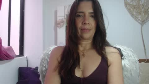 Snapshot of victoria25_meester chatting on 01.14.25 Hi guys Im victoria Be the one who can control me in PVT online show from 01.14.25