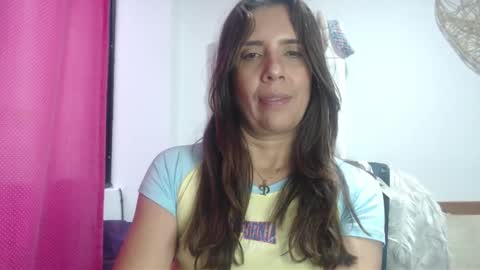 Snapshot of victoria25_meester chatting on 01.15.25 Hi guys Im victoria Be the one who can control me in PVT online show from 01.15.25