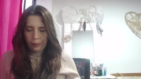 Snapshot of victoria25_meester chatting on 01.21.25 Hi guys Im victoria Be the one who can control me in PVT online show from 01.21.25