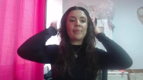 Snapshot of victoria25_meester chatting on 01.31.25 Hi guys Im victoria Be the one who can control me in PVT online show from 01.31.25