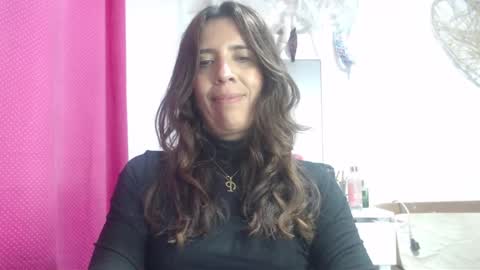 Snapshot of victoria25_meester chatting on 02.06.25 Hi guys Im victoria Be the one who can control me in PVT online show from 02.06.25