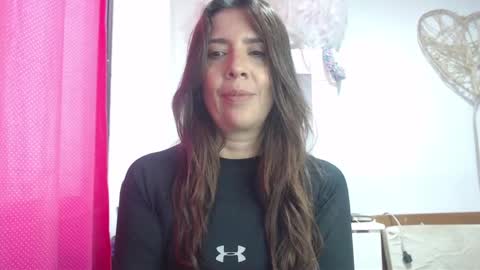Snapshot of victoria25_meester chatting on 02.12.25 Hi guys Im victoria Be the one who can control me in PVT online show from 02.12.25