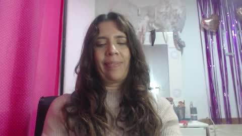 Snapshot of victoria25_meester chatting on 02.17.25 Hi guys Im victoria Be the one who can control me in PVT online show from 02.17.25