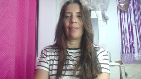 Snapshot of victoria25_meester chatting on 02.19.25 Hi guys Im victoria Be the one who can control me in PVT online show from 02.19.25
