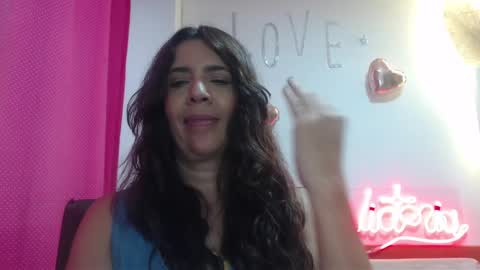 Snapshot of victoria25_meester chatting on 03.05.25 Hi guys Im victoria Be the one who can control me in PVT online show from 03.05.25