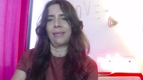 Snapshot of victoria25_meester chatting on 03.10.25 Hi guys Im victoria Be the one who can control me in PVT online show from 03.10.25