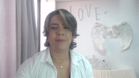 Snapshot of victoria25_meester chatting on 09.13.25 Hi guys Im victoria Be the one who can control me in PVT online show from 09.13.25