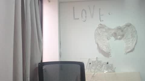 Hi guys   Im victoria  Be the one who can control me in PVT online show from 09.18.25