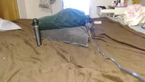 Victoria97 online show from 02.26.26