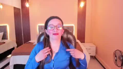 Snapshot of victoria__blake chatting on 06.24.26 victoria__blake online show from 06.24.26