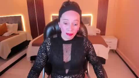 Snapshot of victoria__blake chatting on 07.01.26 victoria__blake online show from 07.01.26