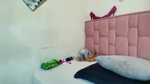 Victoria online show from 02.13.26