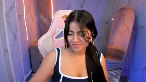 victoria_b_ online show from 10.10.25