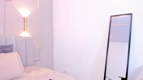 victoria  online show from 02.13.26