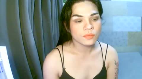 Snapshot of victoria_browen chatting on 12.17.24 victoria online show from 12.17.24