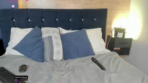 Snapshot of victoria_byte chatting on 10.01.25 Victoria online show from 10.01.25