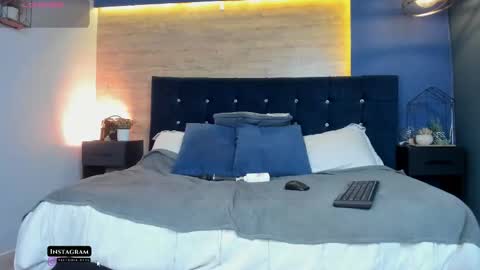 Snapshot of victoria_byte chatting on 10.16.25 Victoria online show from 10.16.25