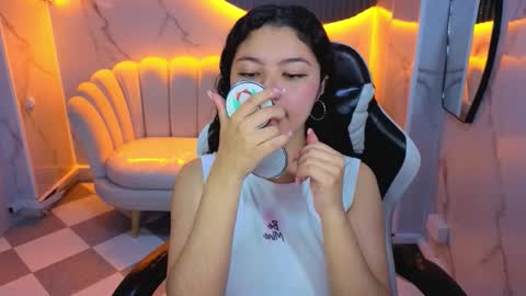 victoria_castillo_b online show from 02.03.26