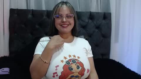 Snapshot of victoria_cherry_ chatting on 09.22.25 victoria_cherry_ online show from 09.22.25