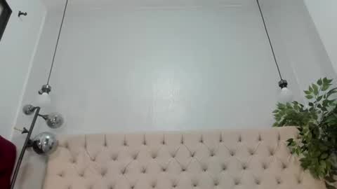 Victoria online show from 01.15.25