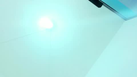 Victoria online show from 03.04.25