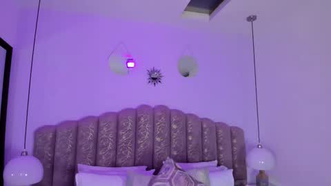 Snapshot of victoria_cooper3 chatting on 02.09.26 valentina online show from 02.09.26