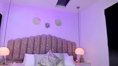 Snapshot of victoria_cooper3 chatting on 02.23.26 valentina online show from 02.23.26