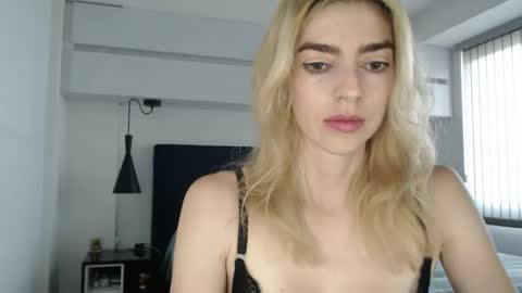 Victorias Room  online show from 02.05.26