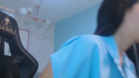 Victoria online show from 03.25.26