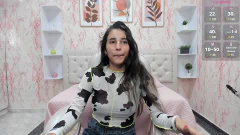 Snapshot of victoria_houston chatting on 12.02.24 Victoria Houston online show from 12.02.24