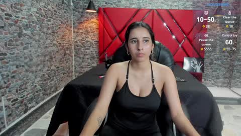 Snapshot of victoria_houston chatting on 02.09.25 Victoria Houston online show from 02.09.25