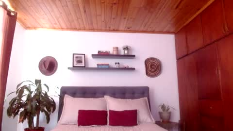 Snapshot of victoria_martelo chatting on 04.08.26 VICTORIA MARTELO online show from 04.08.26