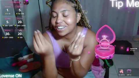 VICKY online show from 10.29.25