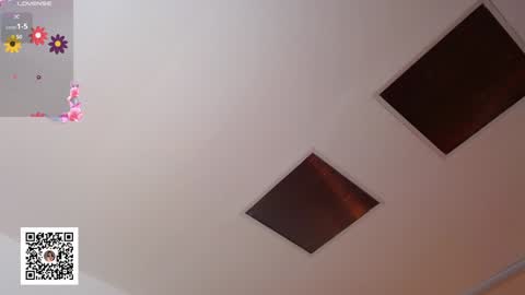 Snapshot of victoria_monteroo chatting on 12.30.24 Call me Vic online show from 12.30.24