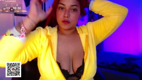 Snapshot of victoria_monteroo chatting on 01.23.25 Call me Vic online show from 01.23.25