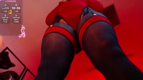 Snapshot of victoria_monteroo chatting on 02.05.25 Call me Vic online show from 02.05.25