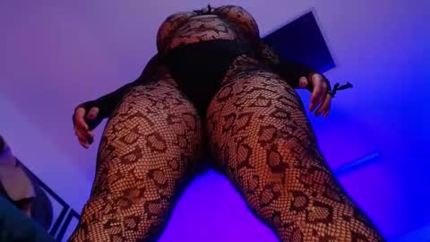 Snapshot of victoria_monteroo chatting on 02.28.25 Call me Vic online show from 02.28.25