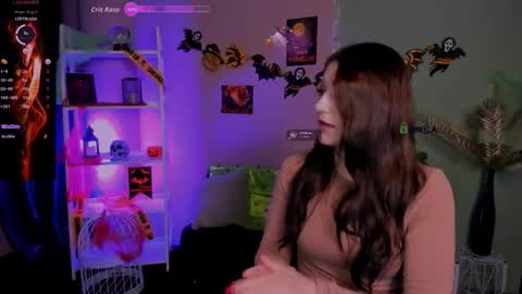 Snapshot of victoria_pretty_ chatting on 10.22.25 Victoria online show from 10.22.25