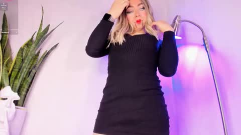 D A N I online show from 10.31.25