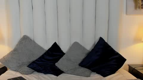 victoria_queen2 online show from 12.28.24