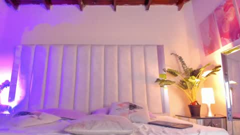 VICTORIA online show from 12.12.24