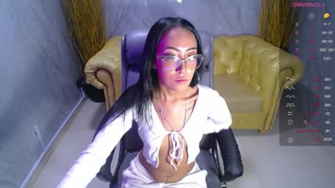Victoria  online show from 01.29.25