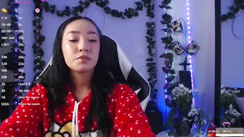 Snapshot of victoria_ricci_a chatting on 10.08.25 Victoria online show from 10.08.25