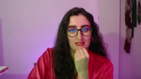 Victoria online show from 10.14.25