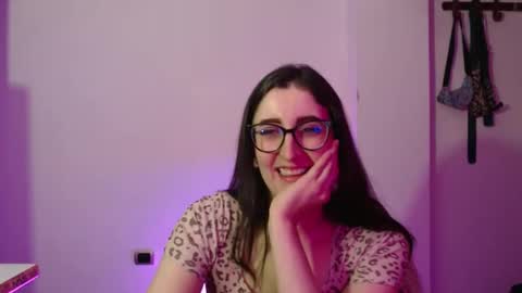 Victoria online show from 10.30.25